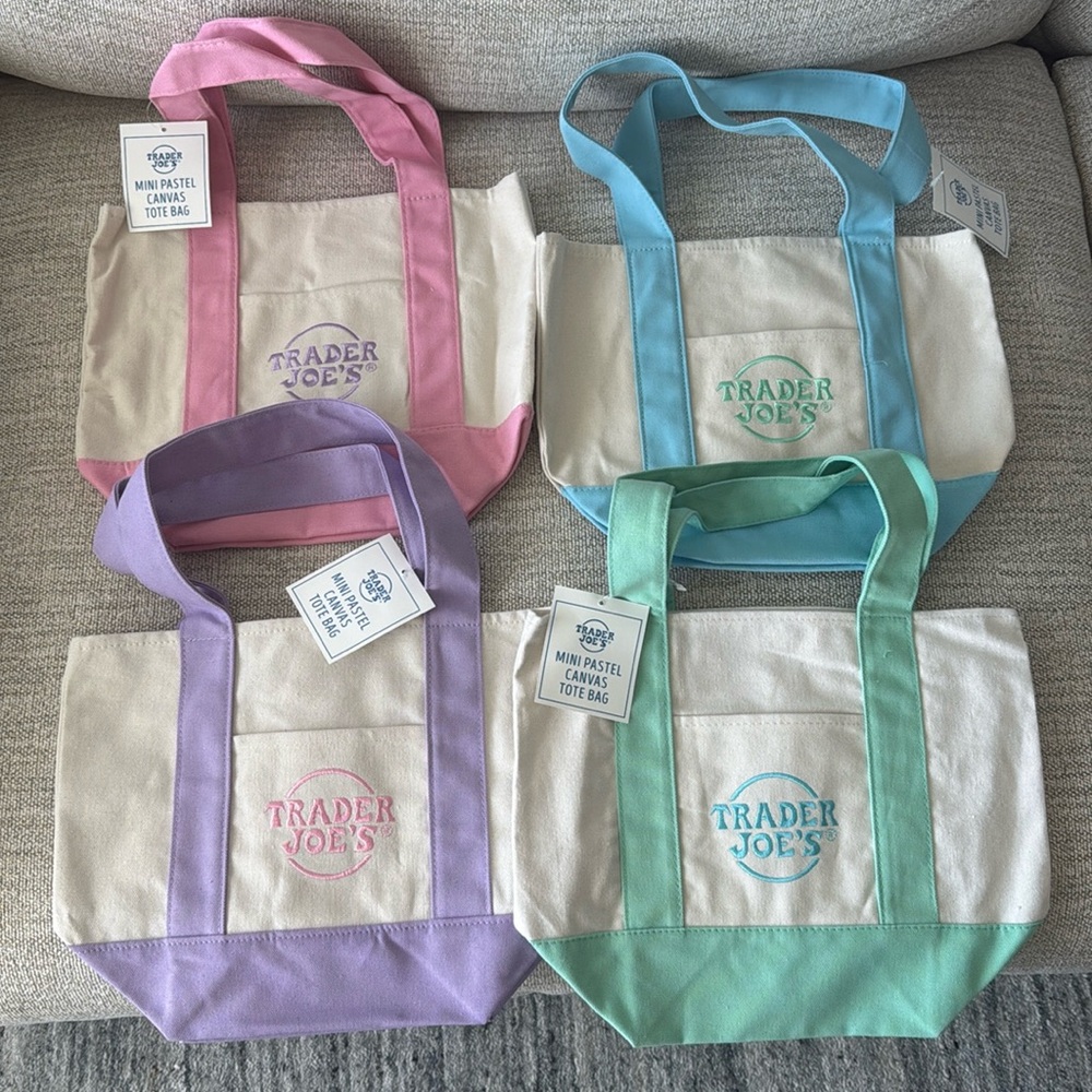 Trader Joe’s Pastel Mini Canvas Tote Bag Set